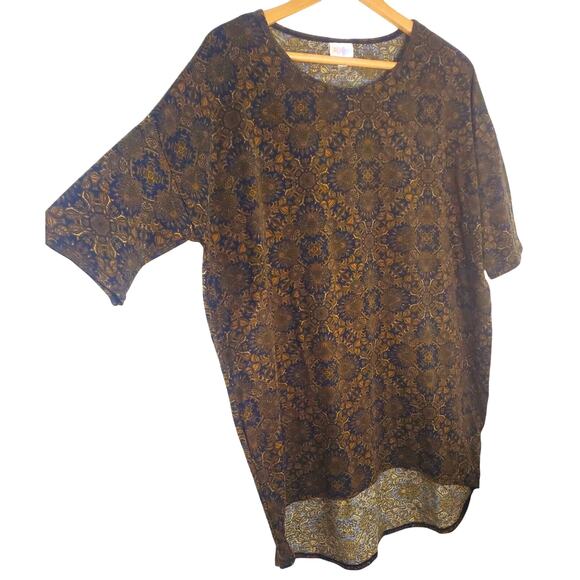 LulaRoe M Irma Top Gold Scroll Shirt Relaxed Hi Low Tunic Geometric Print Womens - Picture 1 of 10